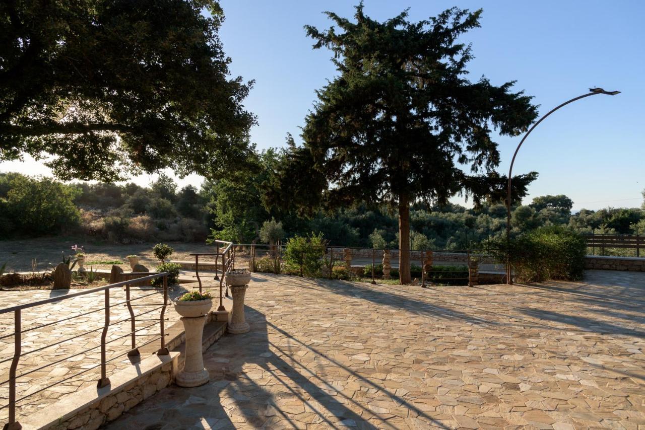 Stolidi Mou Treehouse Villa Atsipopoulo Exterior photo